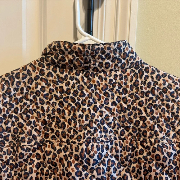 Crown and Ivy Puffer Animal Print Vest Sleeveless Sz L - Picture 8 of 10